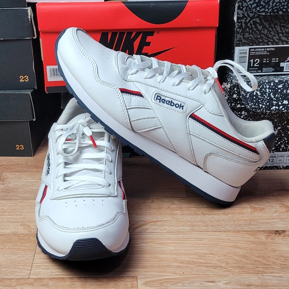 Reebok Classic Men's White Sneakers Size 10.5